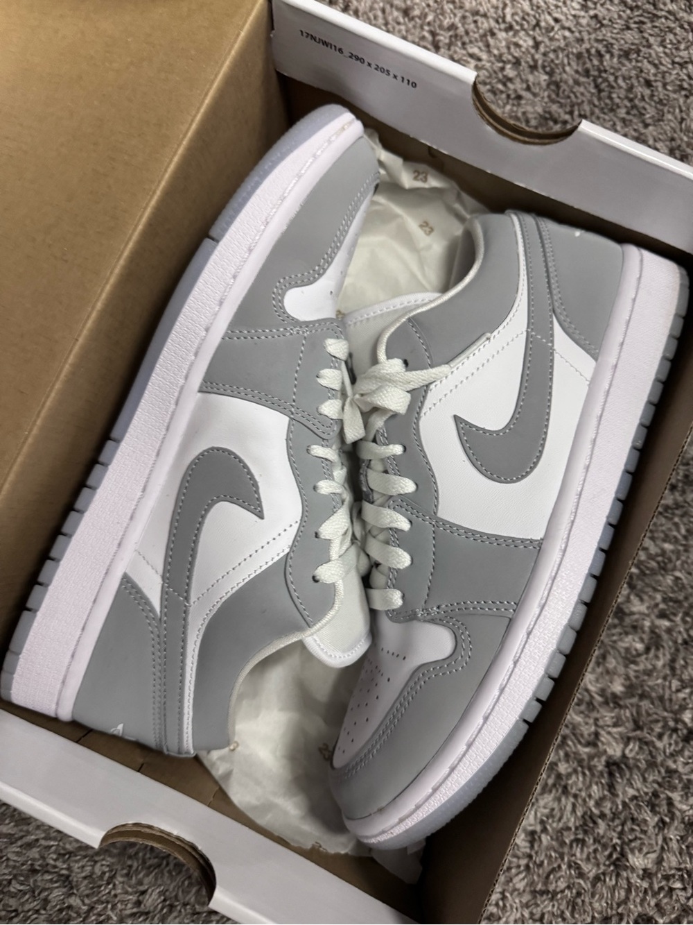 Jordan Low-Top Sneakers in White and Light Gray - Picture 8 of 8